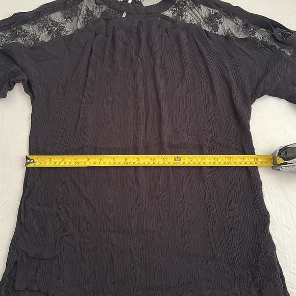 Free People Beachy and Peachy black cold shoulder tunic or cover up - Picture 6 of 14